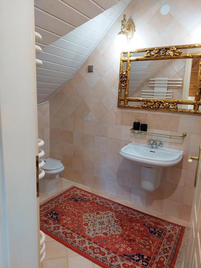 Gombos Apartman Lägenhet Hajdúszoboszló Exteriör bild