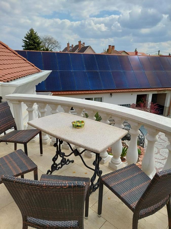 Gombos Apartman Lägenhet Hajdúszoboszló Exteriör bild